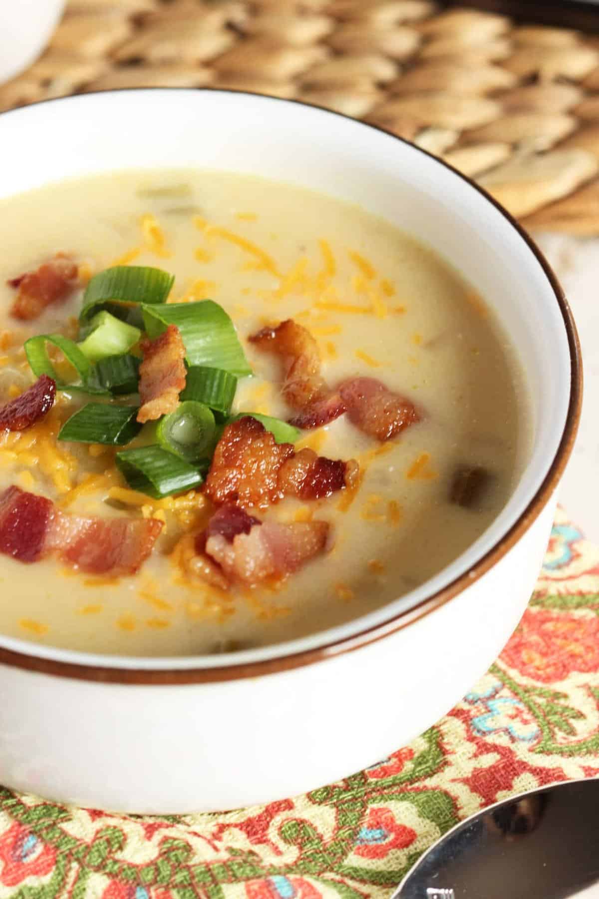 Slow Cooker Loaded Baked Potato Soup - The Suburban Soapbox